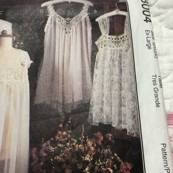Alicyn by McCalls lingerie pattern - 8004- exlarge 20-22 lace Nightgown Pattern - Picture 3 of 7